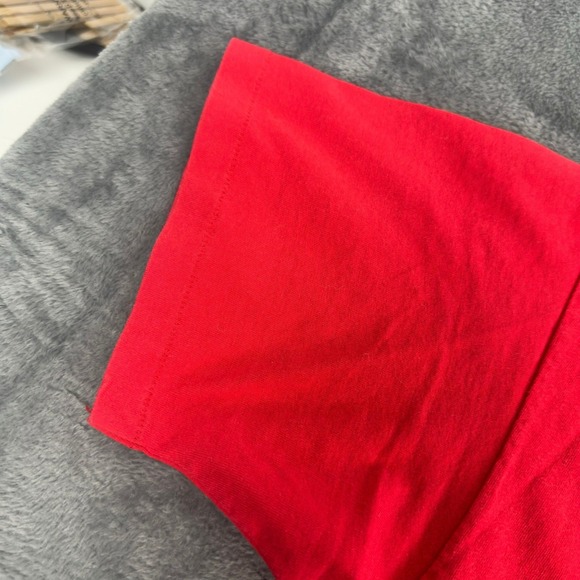 Vintage 90s GUESS JEANS Red T Shirt Mens Large Single Stitch Embroidered Logo - Picture 3 of 5